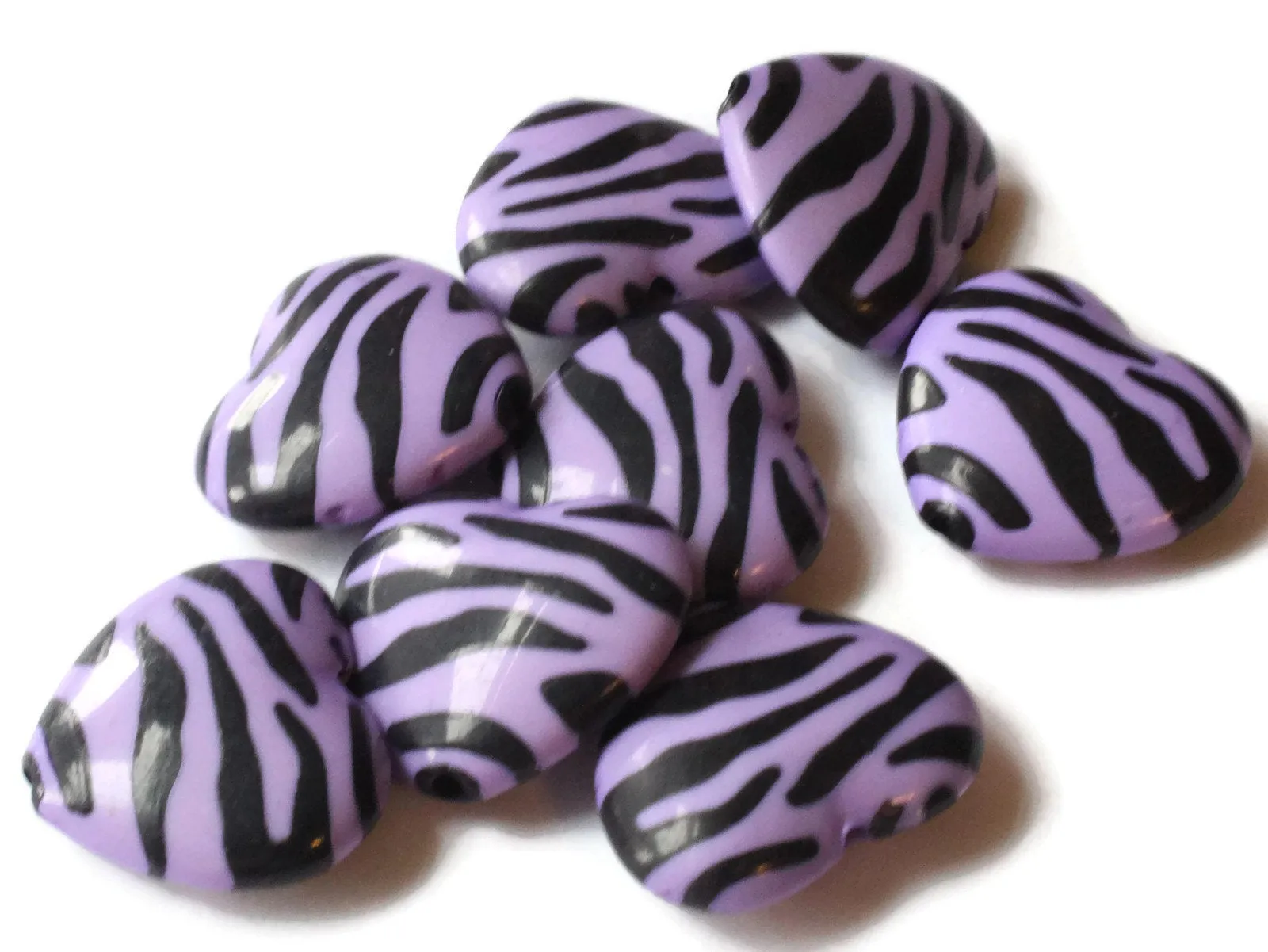 8 24mm x 26mm Tiger Stripe Purple Plastic Heart Beads