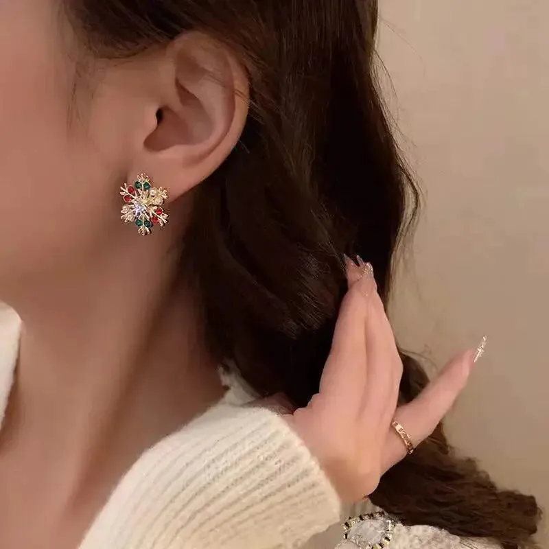 Crystal Snowflake Stud Earrings: Festive Fashion