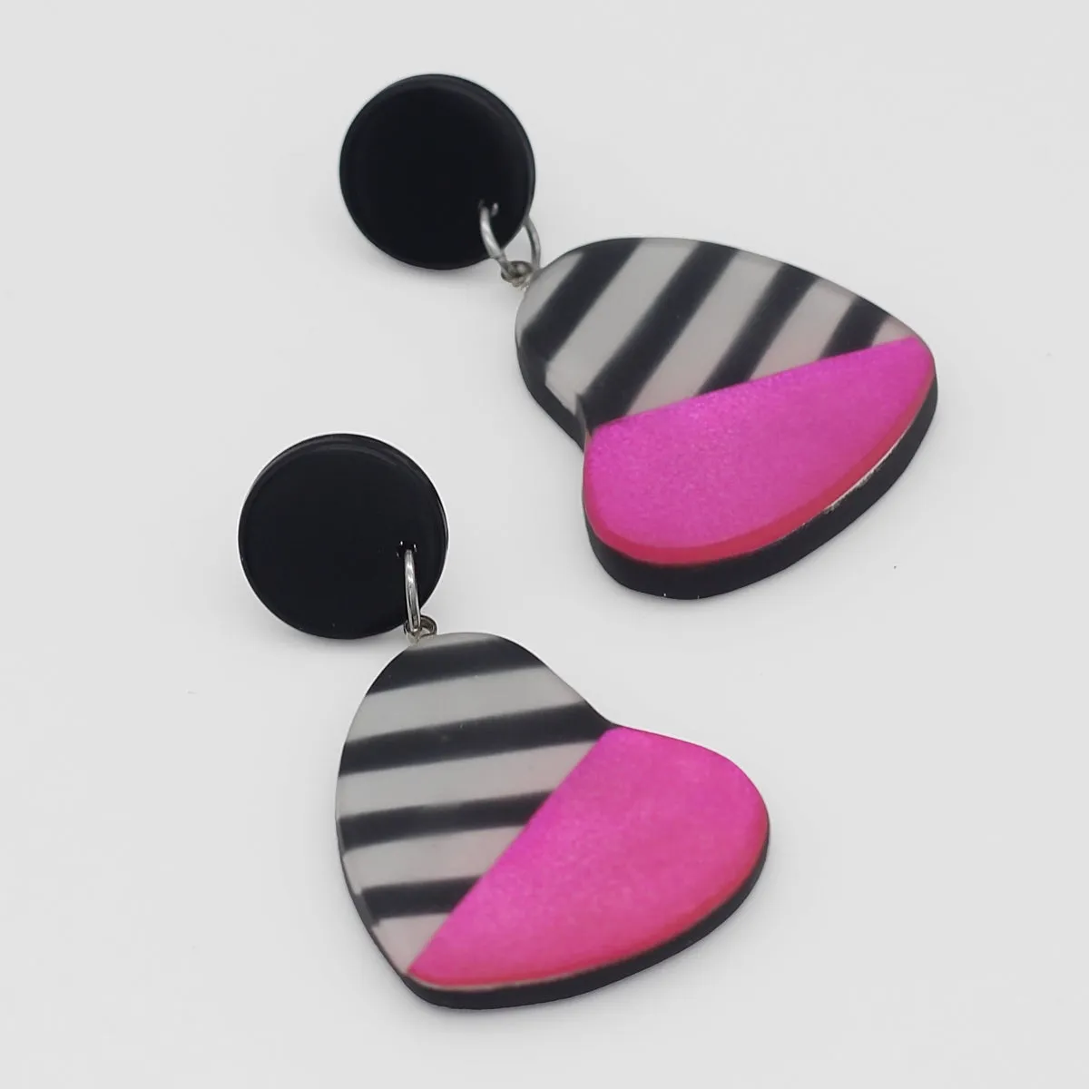 Fuchsia and Black Anastasia Heart Earrings