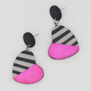 Fuchsia and Black Anastasia Heart Earrings