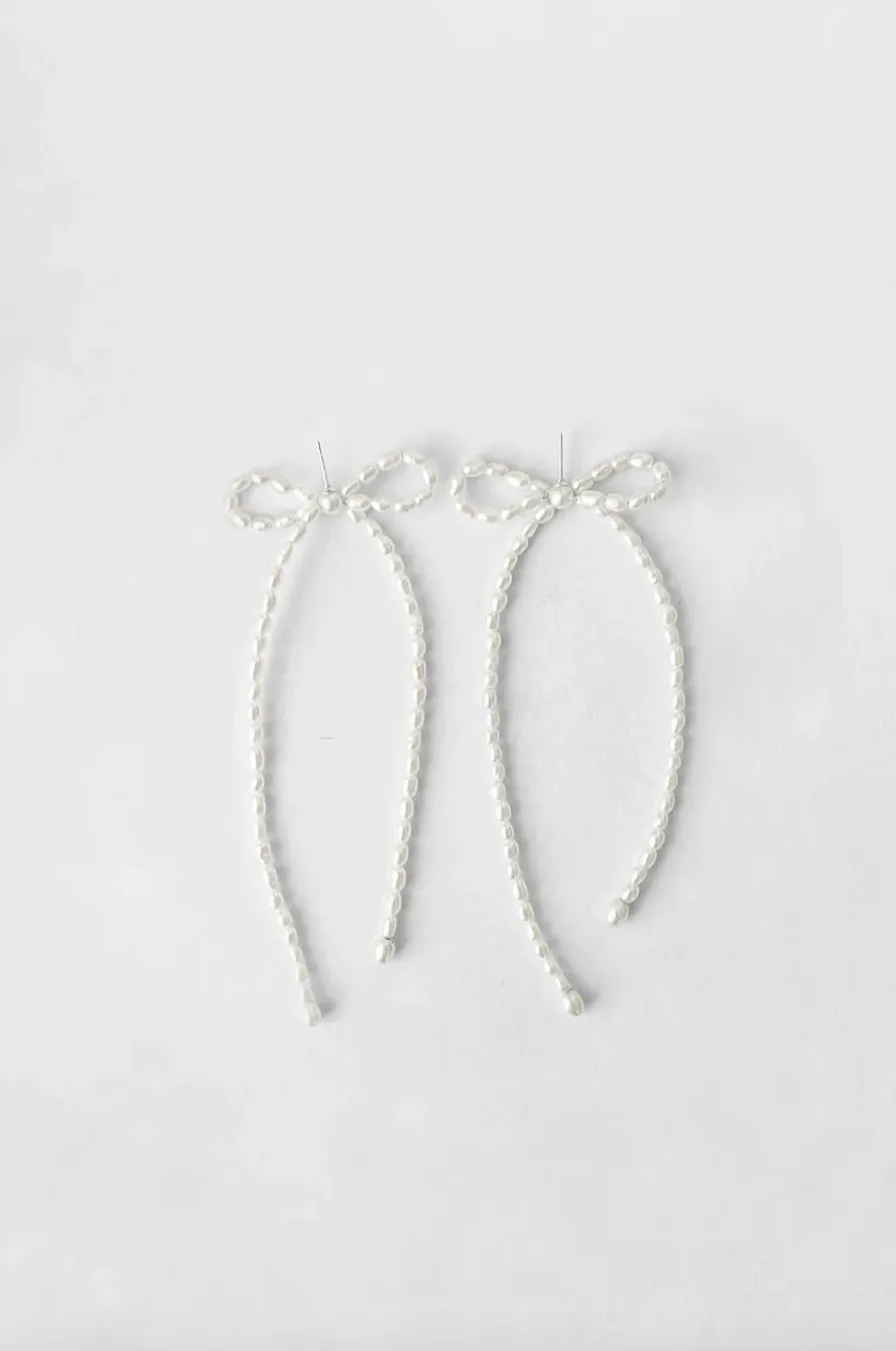 Margot Earrings, Rice Pearl