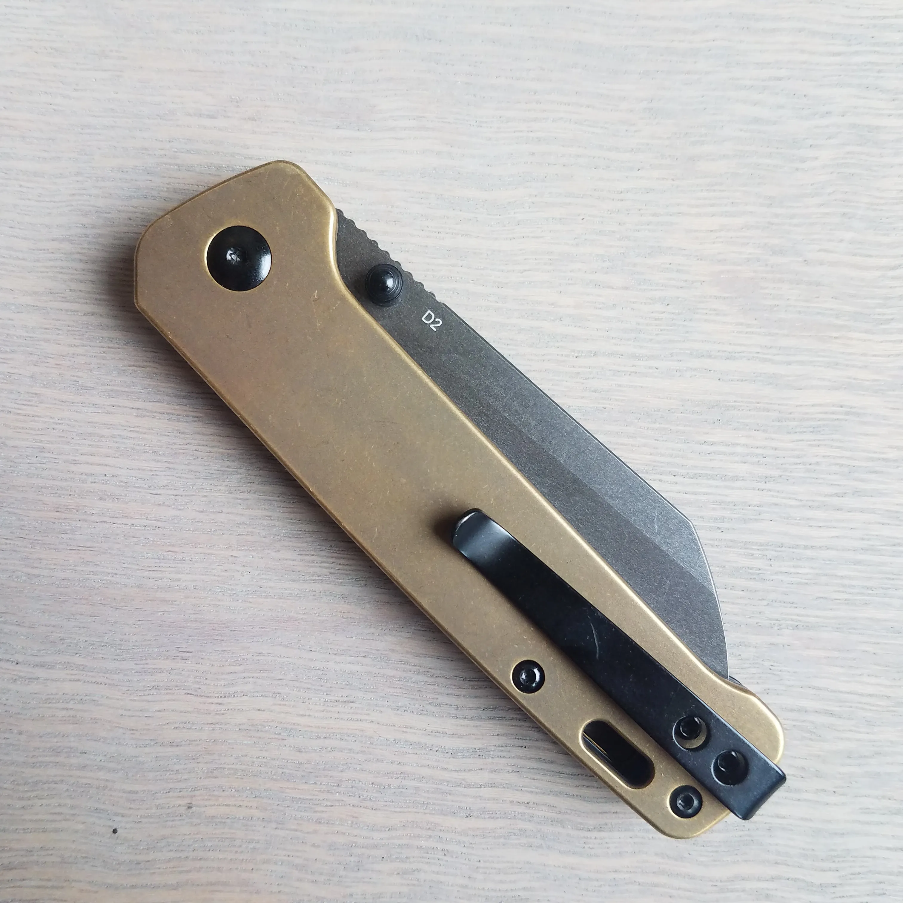 QSP Penguin Black D2 - Brass