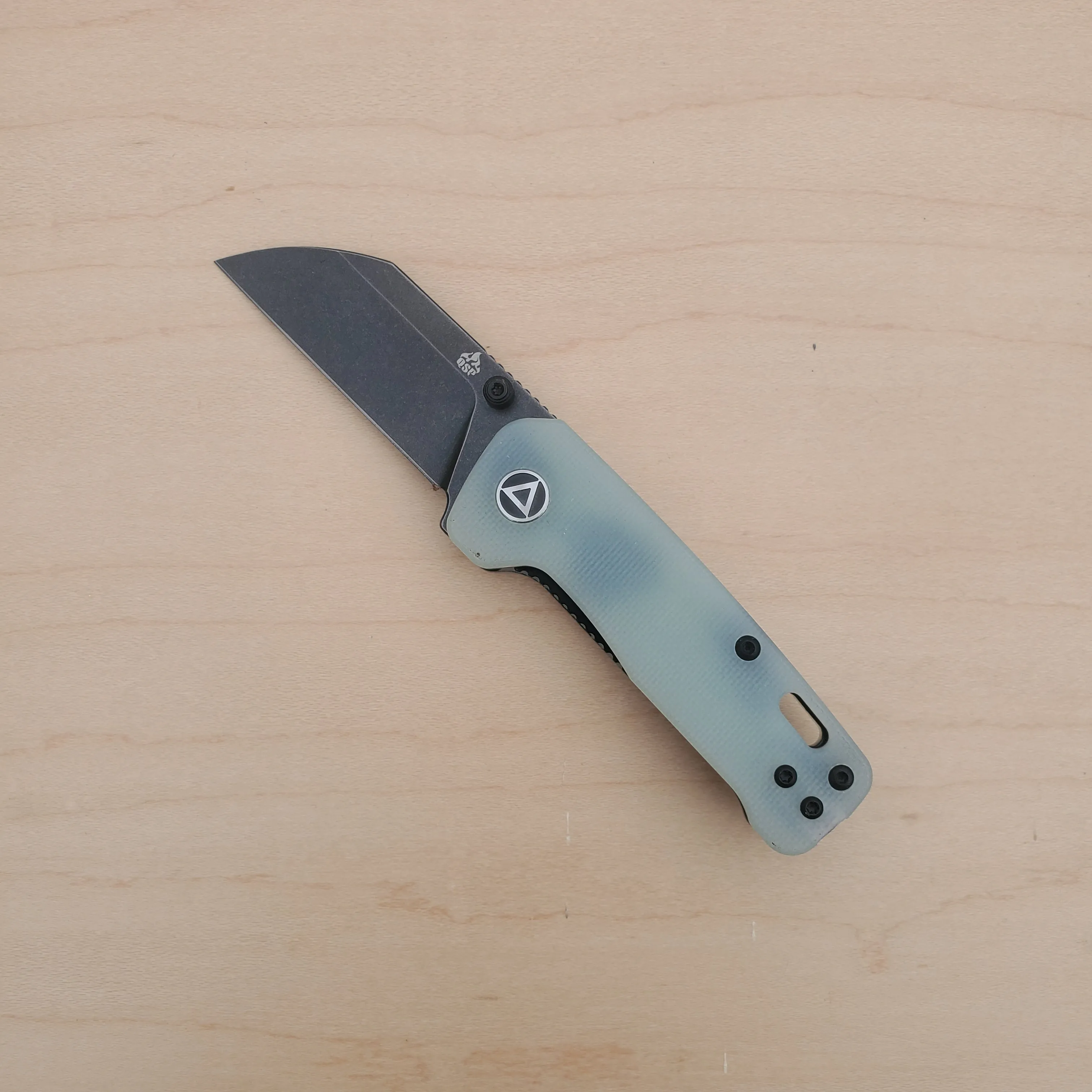 QSP Penguin Mini - Jade G10 & Black