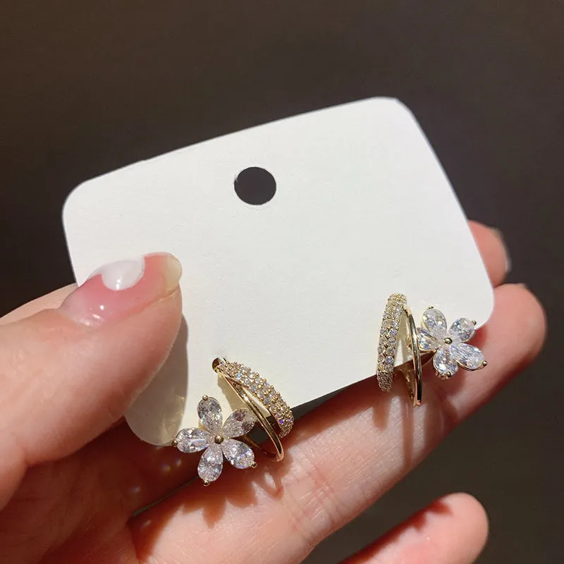 Shimmering Elegant Zircon Flower Stud Earrings