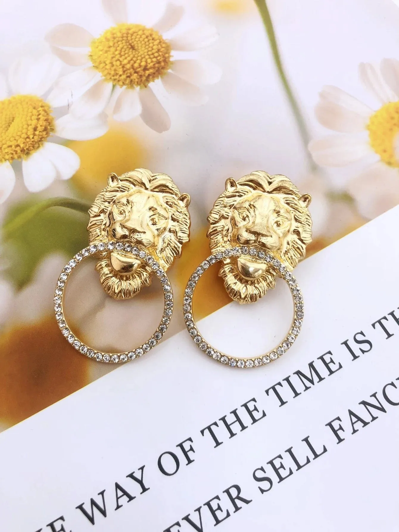 Unique  Stylish Lion Head Round Hoop Stud Earrings with Rhinestones